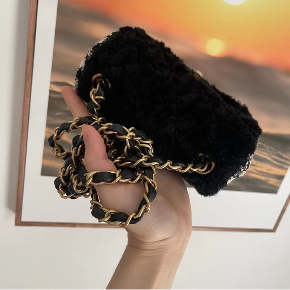 Authentic Chanel Handbag - Picture 13 of 16